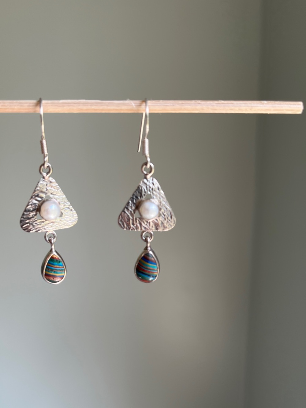 Sterling Silver Pearl and Rainbow Calsilica Drop Dangle Earrings - Picture 1 of 6